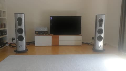 Extraudio Integrated X800 with Extraudio Dac 1 & Virtuoso S Speakers