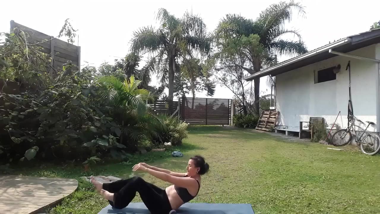 Woman-Yoga & Best-Fitness