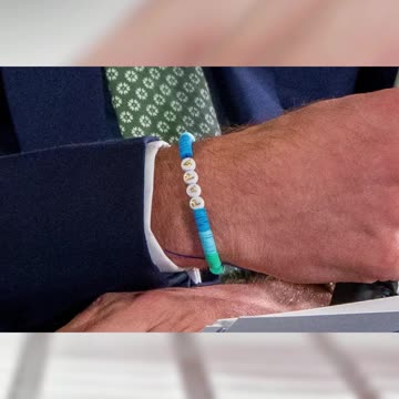 Prince William's Touching Gesture to Daughter at Earthshot Awards