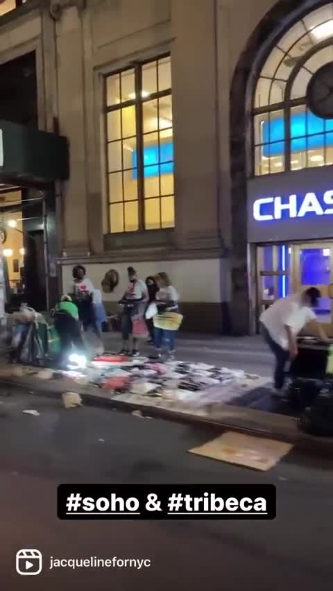 ΣΤΟ ΜΕΤΑΞΥ ΑΜΕΡΙΚΑ.