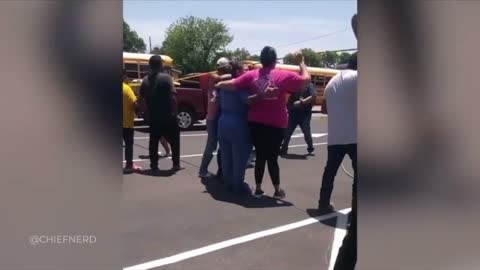 New Reports Say Police Waited Up to an Hour to Enter Texas School While Parents Looked On