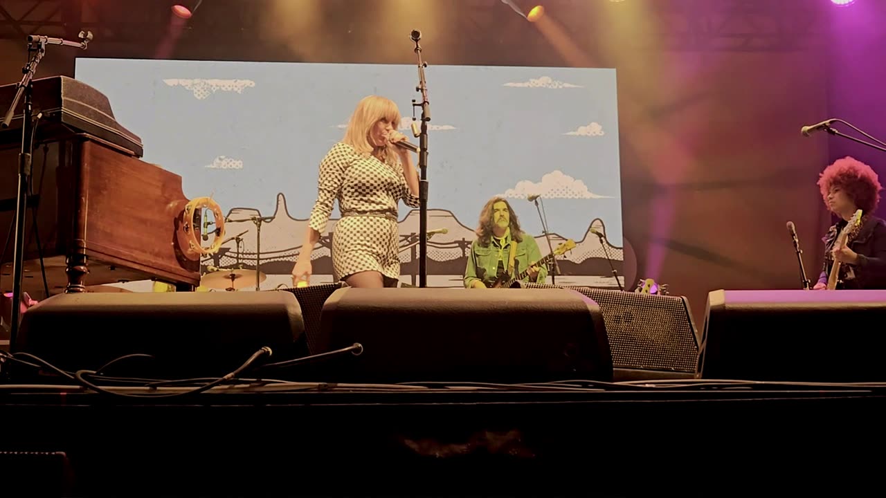 Grace Potter - LIVE @ 420Fest (Nothing But The Water (I) : Nothing But The Water (II))