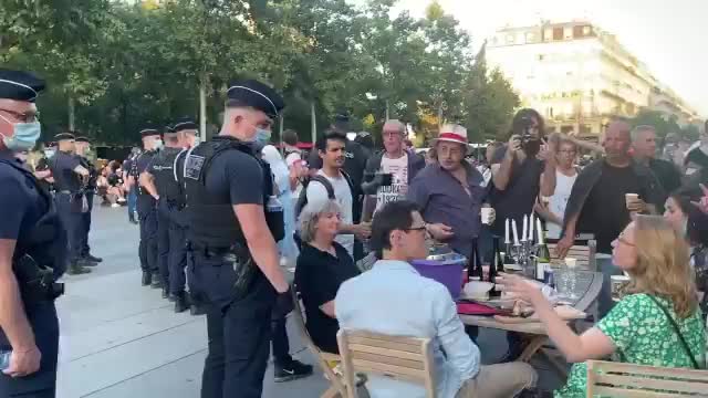 Unvaccinated French Set Up Table in Public and Are Swarmed by Police