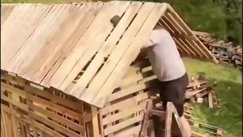 How to build a shed from wooden pallets