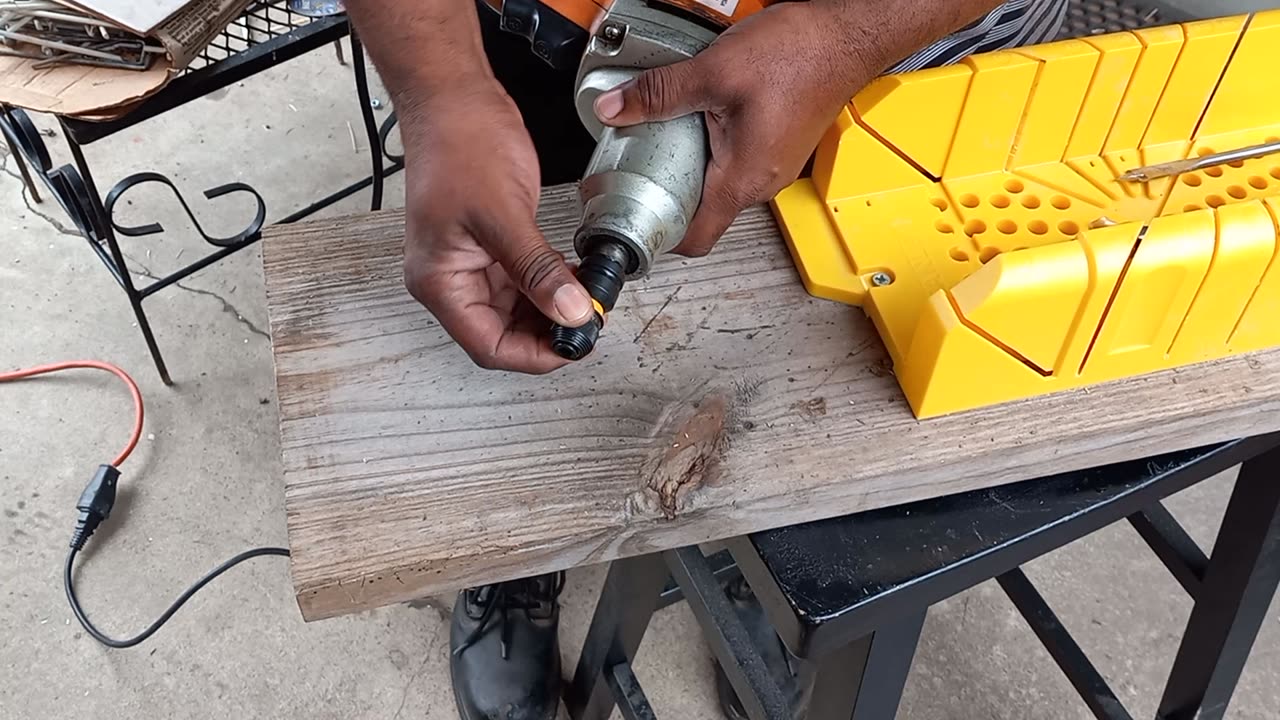 Dwalt 1/2 to 1/4 hex Adapter Fail