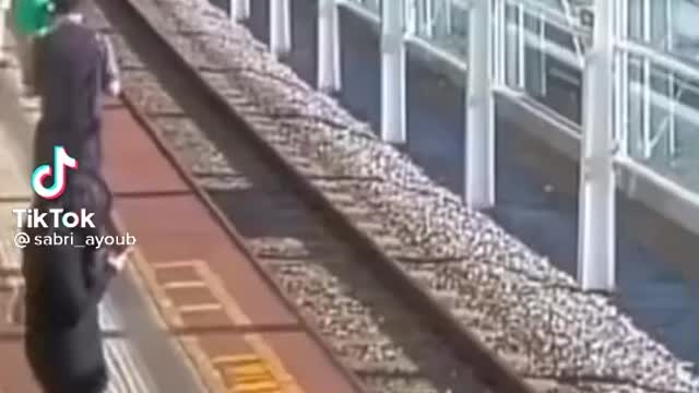 Sabri Virals '' team work can left a train ''