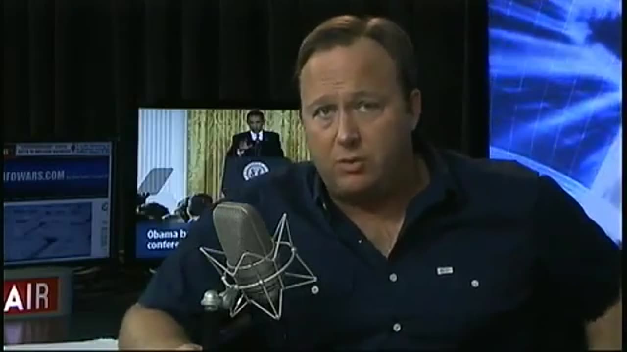 04-28-11 Alex Jones, New Obama Birth Certificate is a Forgery! 2_3