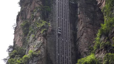 "Avatar" Mountain & Wulingyuan Scenic Area