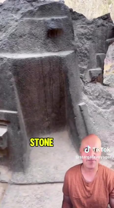 The Naupa Huaca cave in Peru