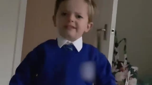 Little lad tells his dad he will upper cut Santa if he keeps him on the naughty lis