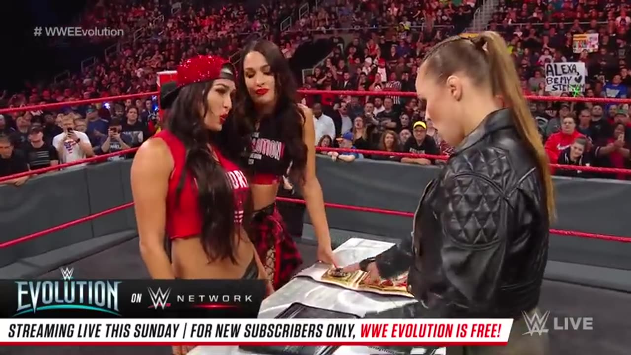 Ronda Rousey & Nikki Bella come face-to-face for Women's Title Contract Signing: Raw, jun. 22, 2024