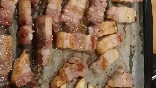 Yammy Korean Food - Grilled Pork Belly