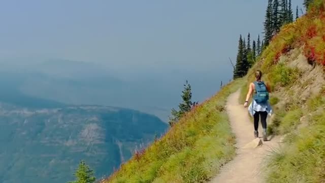 GLACIER NATIONAL PARK This was the most beautiful hike [ Highline Trail]