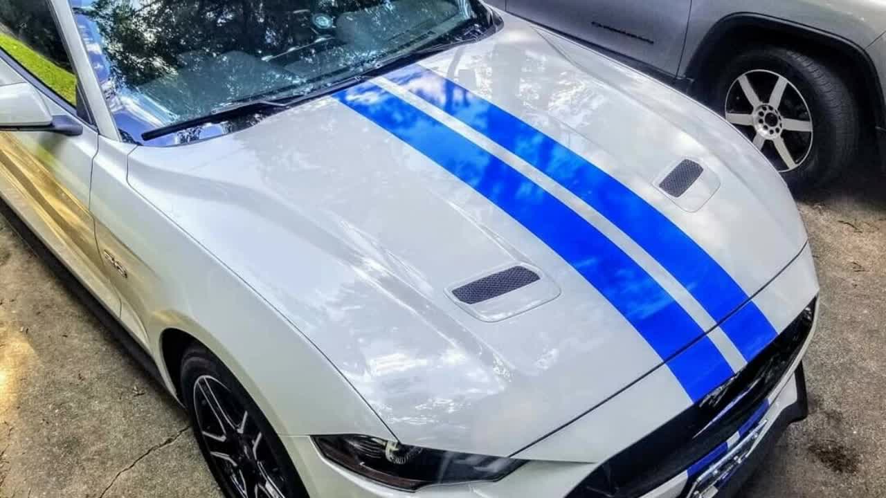 2015 UP Mustang stripes