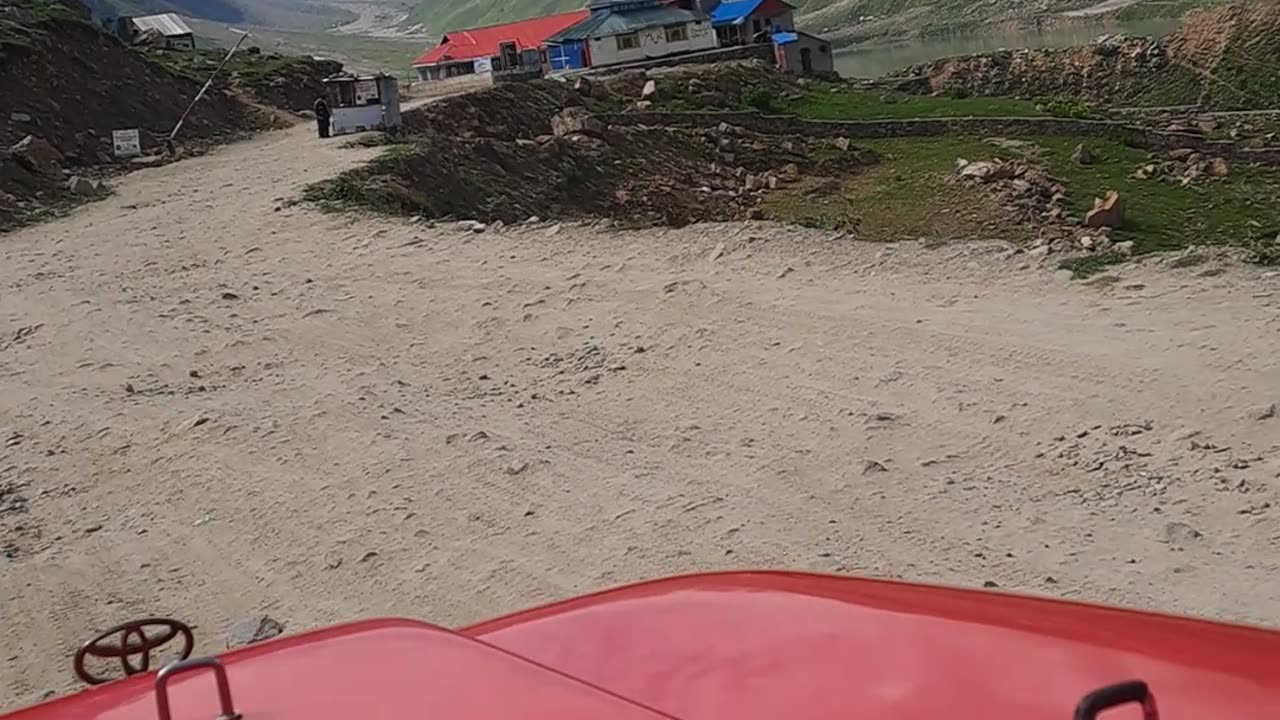 Shogran to sari paye road