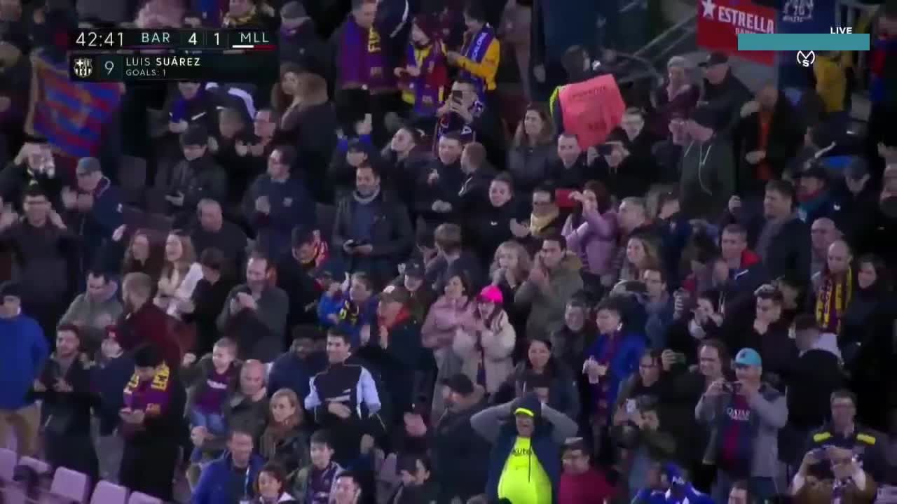 Watch the legendary goal of Luis Suarez with Barcelona