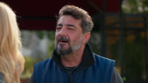 Nebahat le deja claro a Akif que nunca volverá con él: "¡Ya no soy la estúpida de antes!"