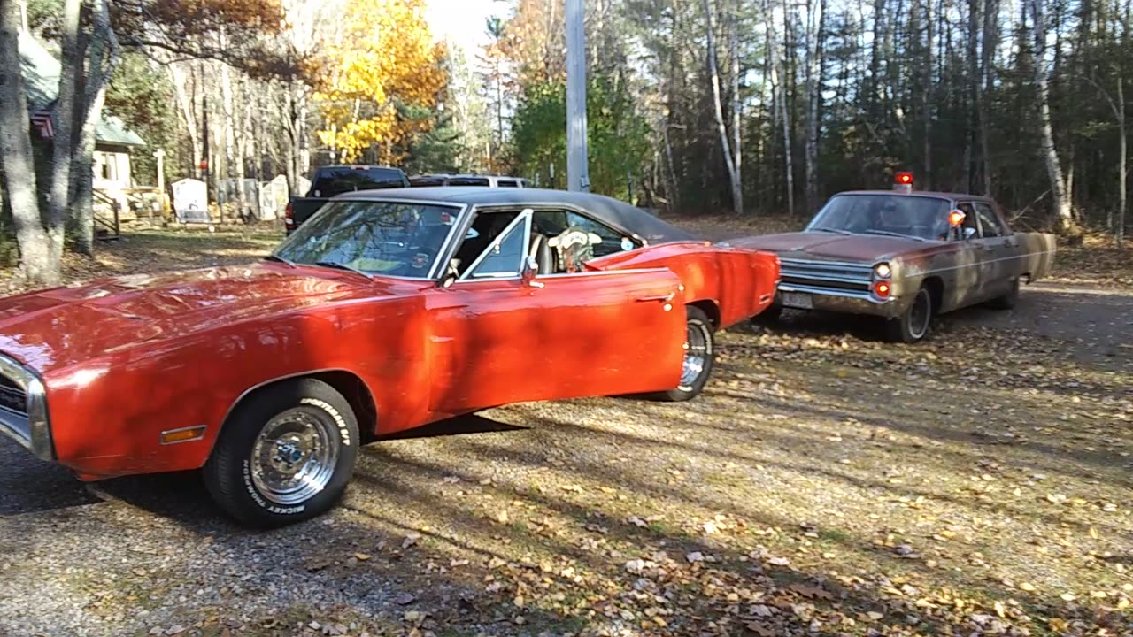 1970 Charger and 1968 Fury Police Chase