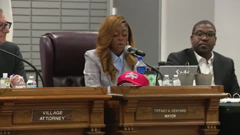Dolton trustee launches mayoral campaign | WGN News