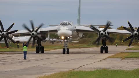 16.09.22 - Tu-95MS strategic missile carriers and Tu-22M3 long-range bombers on Mission