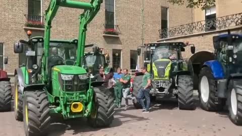 Protestující holandští farmáři v Enschede