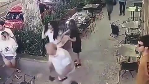 Two girls get robed and No one intervened