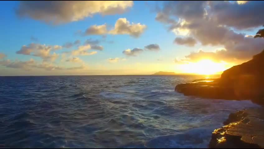 Relax and Sleep To Calming Ocean Waves