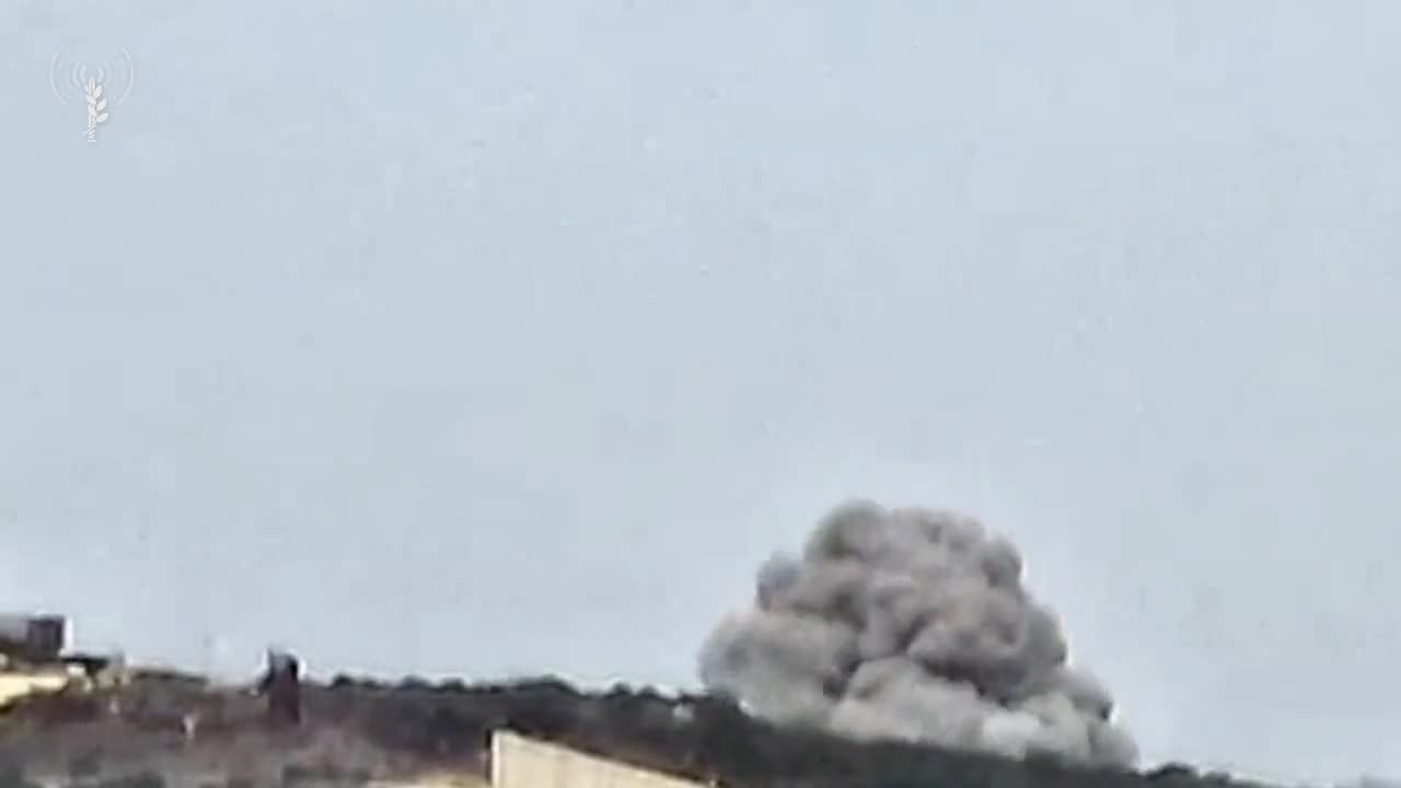 IDF says it carried out airstrikes and artillery shelling against a number of Hezbollah