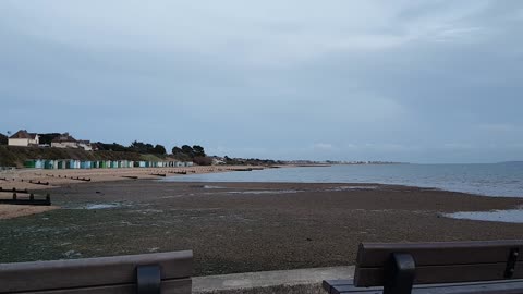 Lovely place to sit to look at th sea .
