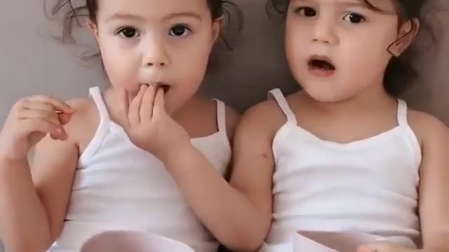 laughing baby videos,cute baby laughing,babys laughing,cute babies laughing,baby laughing videos 25