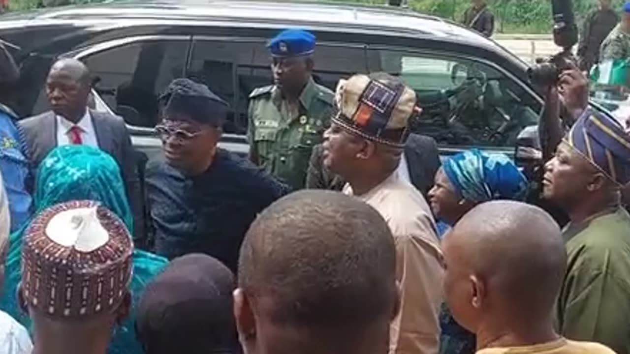 Wike Visits Abuja Metro Station