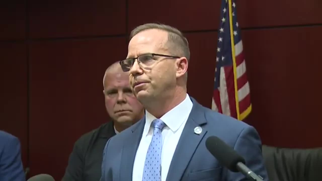 Trump targeted in assassination attempt at rally; shooter, 1 attendee dead | WGN News