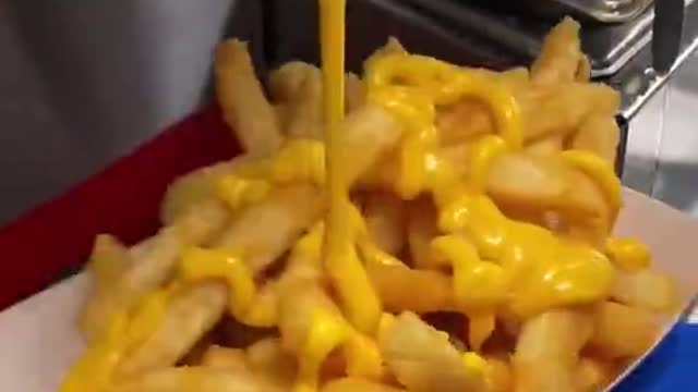 Comment if you like cheese on your fries.