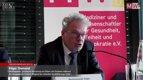 Pressekonferenz "Institutionelle Übergriffe auf unsere Kinder"