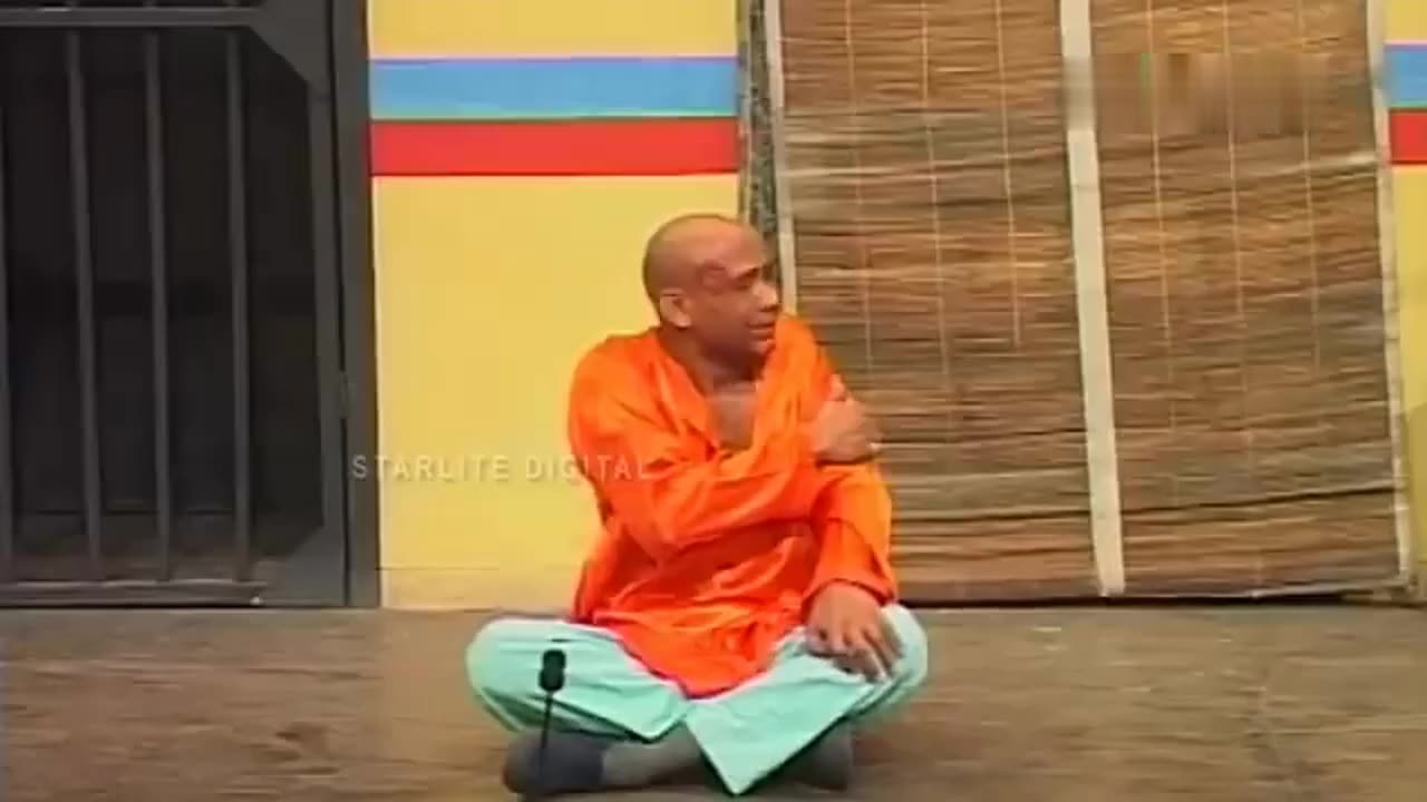 Sohail Ahmed and Akram Uddas New Pakistani Stage Drama Kali Chader Full Comedy Clip