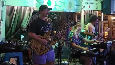 Funky Lampshades - LIVE @ OSO (I Want You)