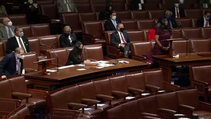 Congresswoman Cori Bush Calls President Trump A White Supremacist and Get's Booed!