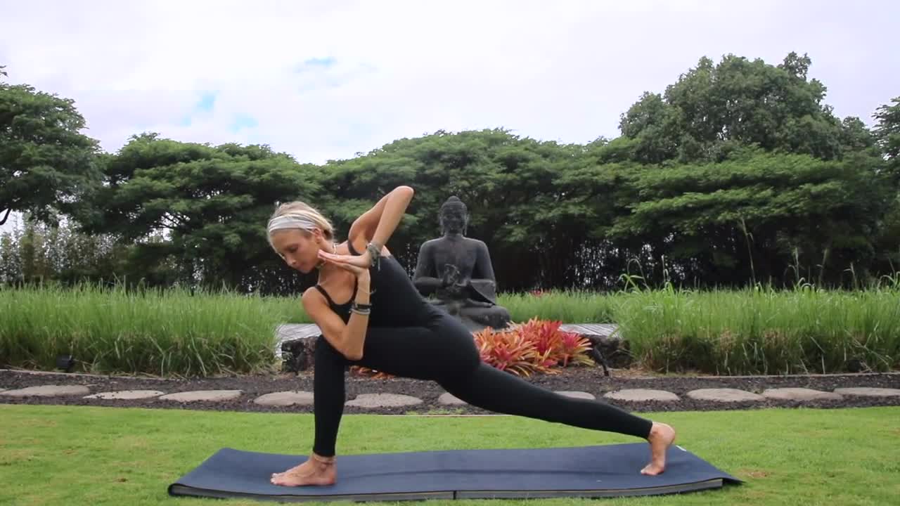 Blissful Yoga Flow ♥ One Yoga Class To Rule Them All - LOVE