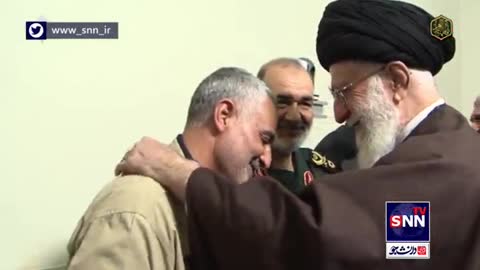 General Qassem Soleimani next to the supreme leader of Iran
