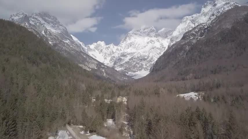 The scenery here is fascinating