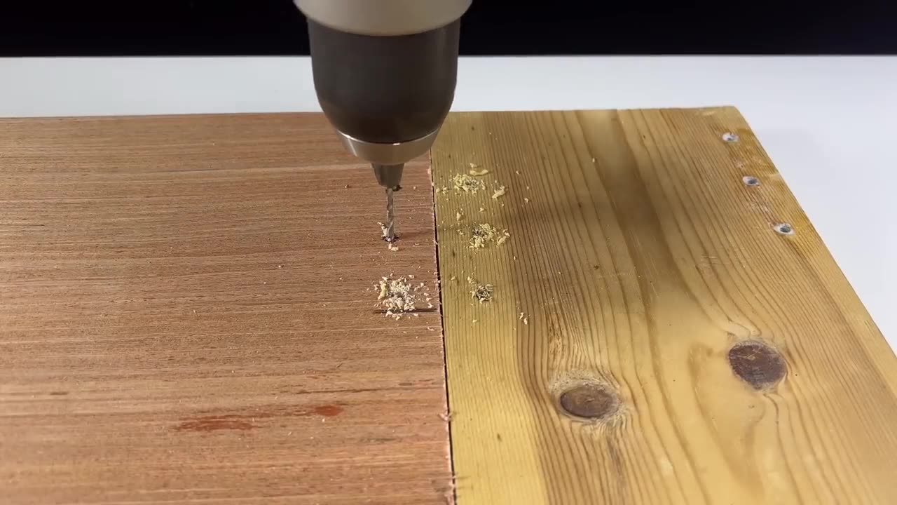 Expert tips!how to insert a spring into door hinge