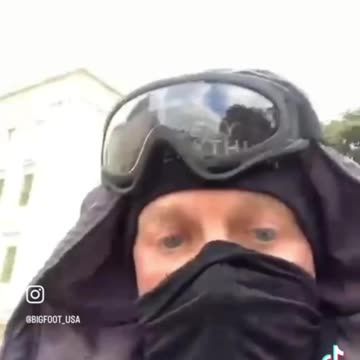 Feds go under cover as Antifa in crowds on January 6th.