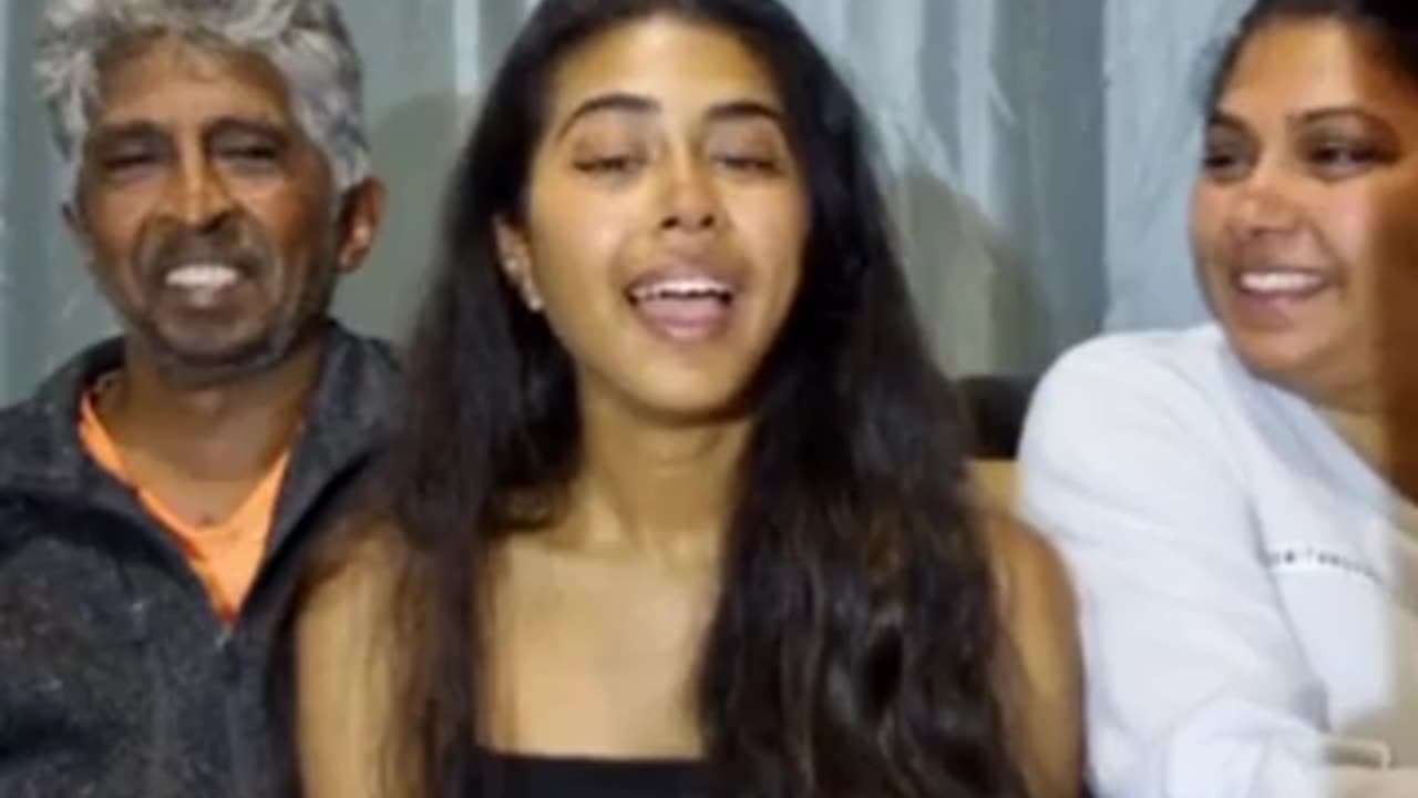 THIS WAS SO FUNNY GUYS CHECK IT OUT