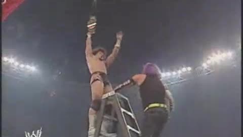 WWE RAW 15 Ladder