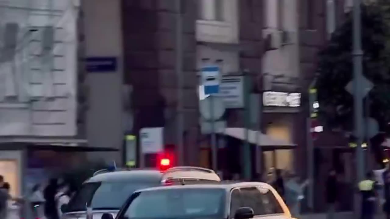 A convoy is traveling through Moscow. That's him!