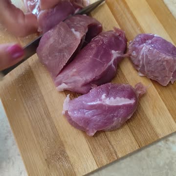 Cutting meat