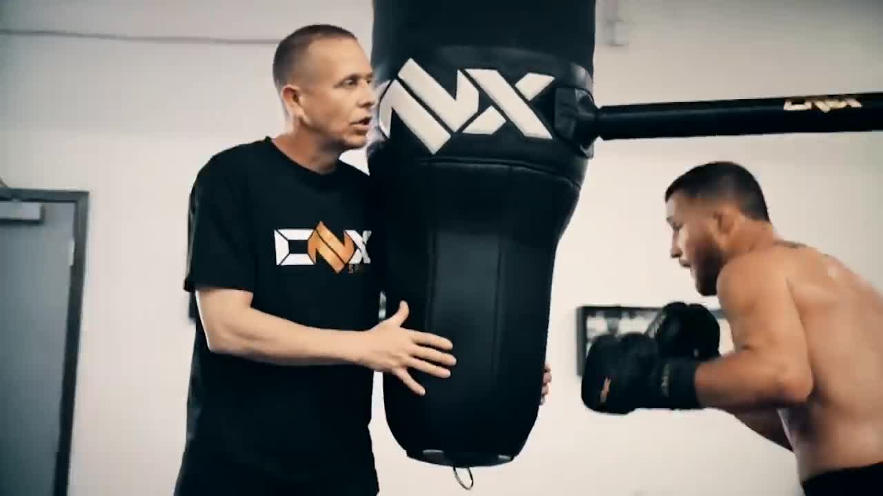 UFC 274: Oliveira vs Gaethje - Knockout or Knocked Out Trying | Fight Preview