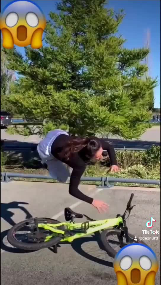 Girl tryna make epic stun😂