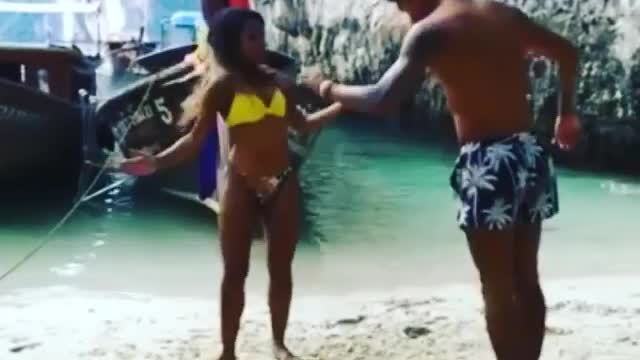 dance in beach