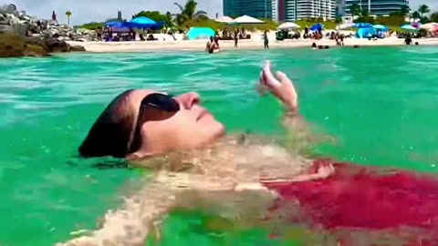 Bikini Girl's Seawater Jet Ski Racing